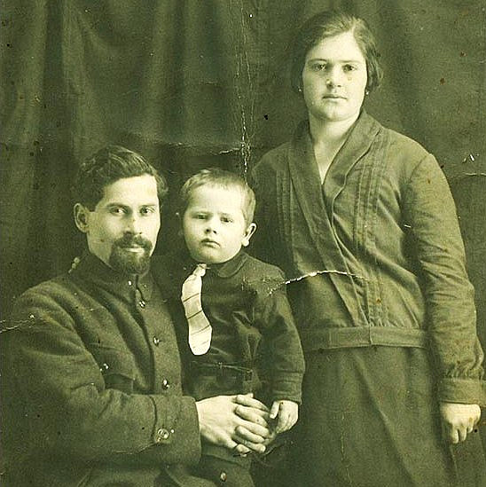 Олександра Шулежко з родиною
